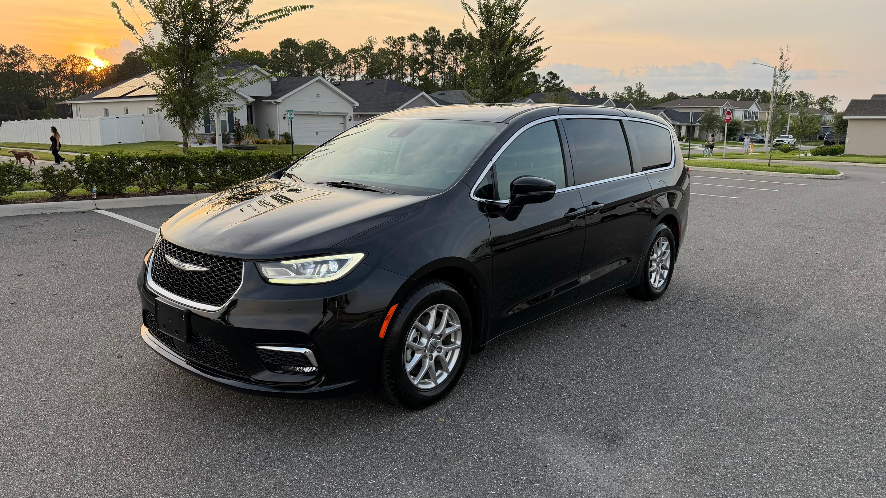 Chrysler Pacifica 2025 in Davenport, FL