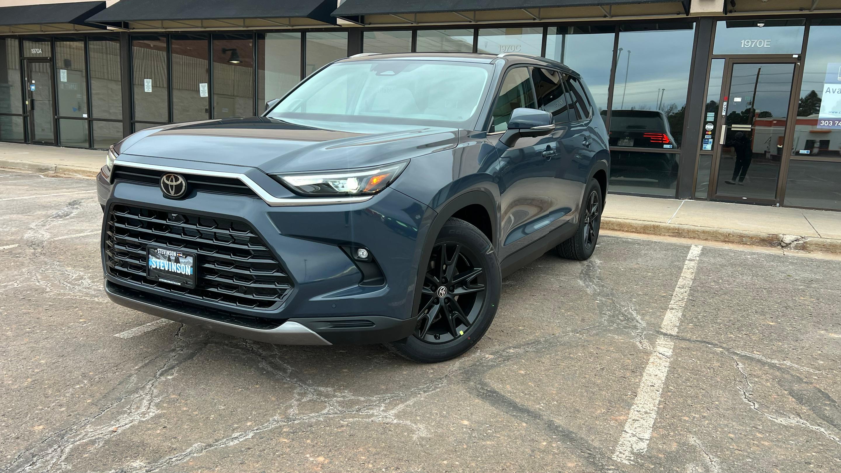 Toyota Grand Highlander 2026 in Aurora, CO
