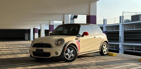 MINI Cooper 2011