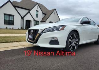 Nissan Altima car