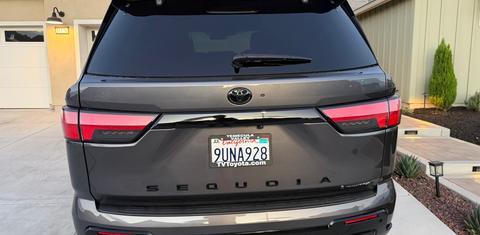 Toyota Sequoia 2025