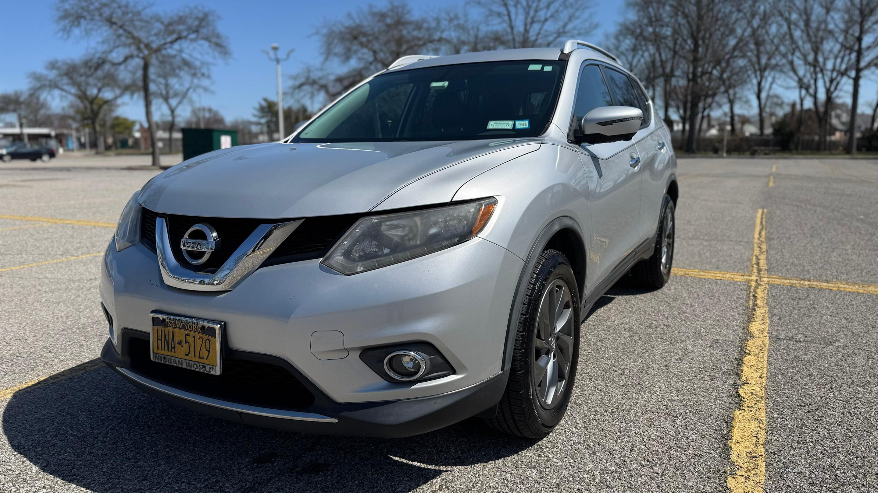 Nissan Rogue 2016 in Dix Hills, NY