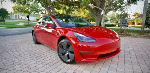 Tesla Model 3 2023