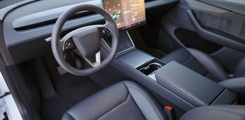 Tesla Model Y 2026