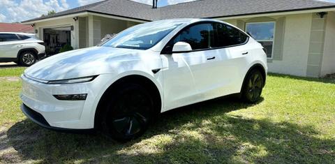 Tesla Model Y 2026