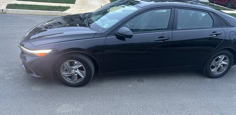 Hyundai Elantra 2024