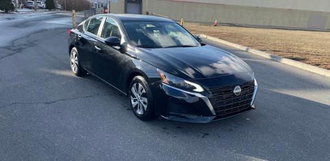 Nissan Altima 2023