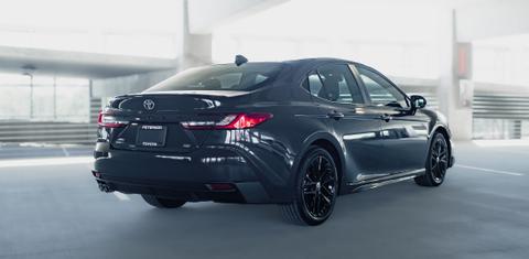Toyota Camry Hybrid 2025