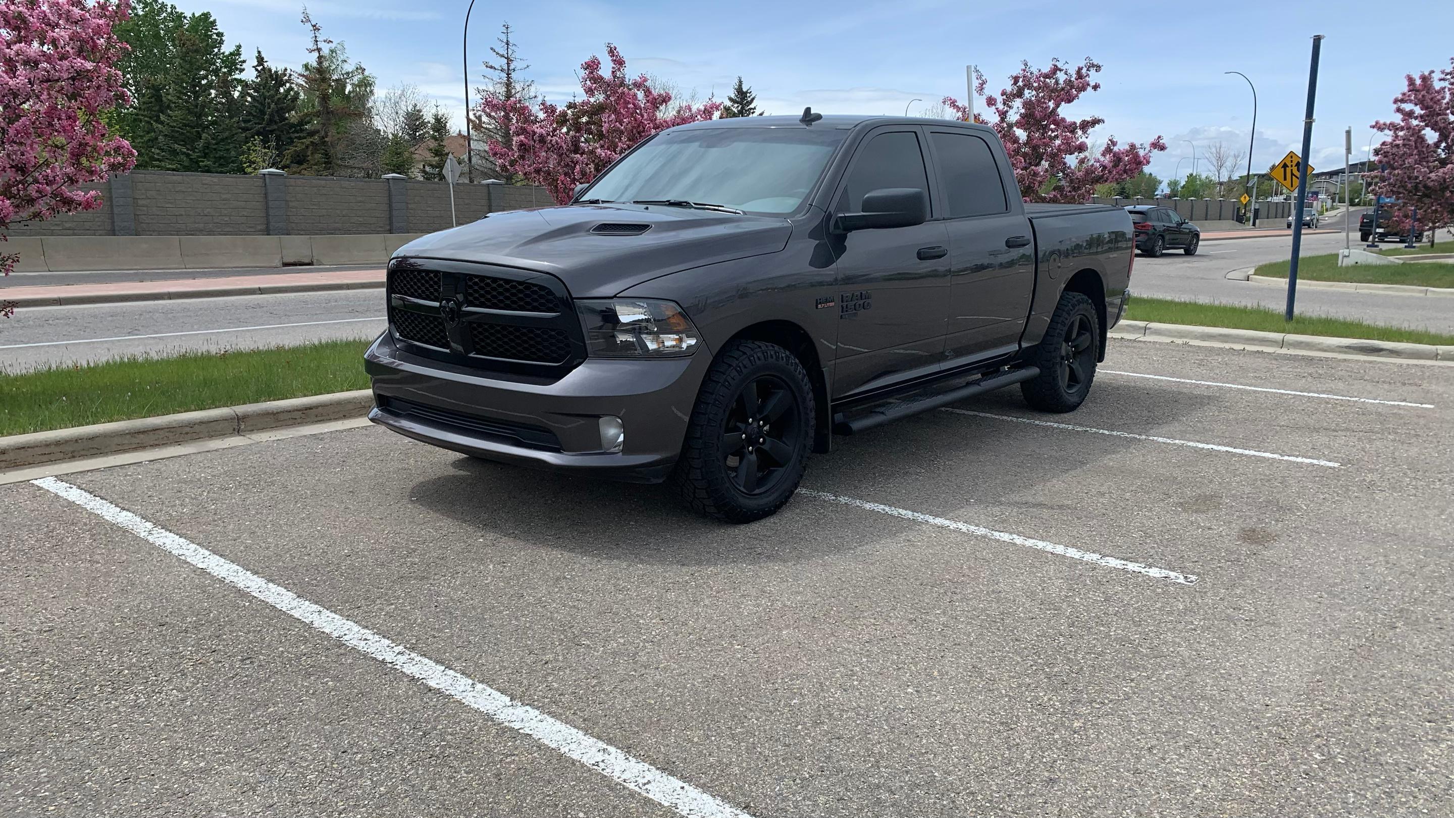 Ram 1500 Classic 2020 in Calgary, AB