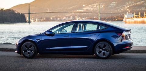 Tesla Model 3 2022