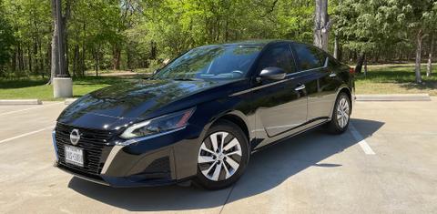Nissan Altima 2025