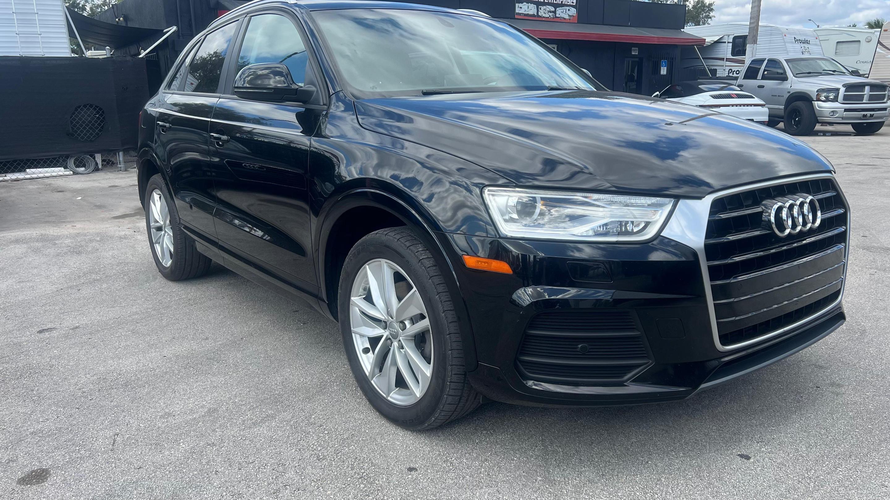 Audi Q3 2017 in 