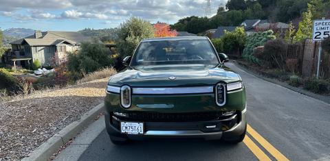 Rivian R1S 2023