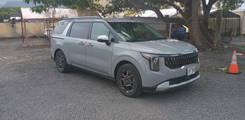 Kia Carnival Hybrid 2025