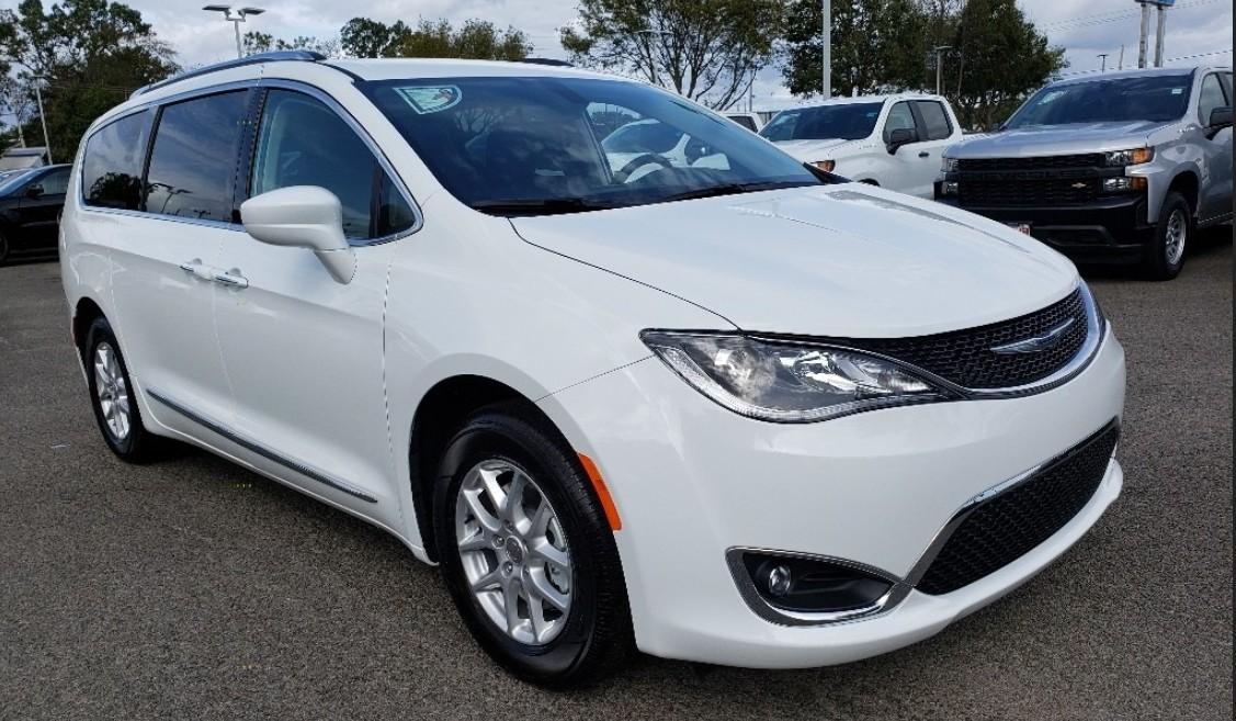 Chrysler Pacifica 2024 in North Charleston, SC