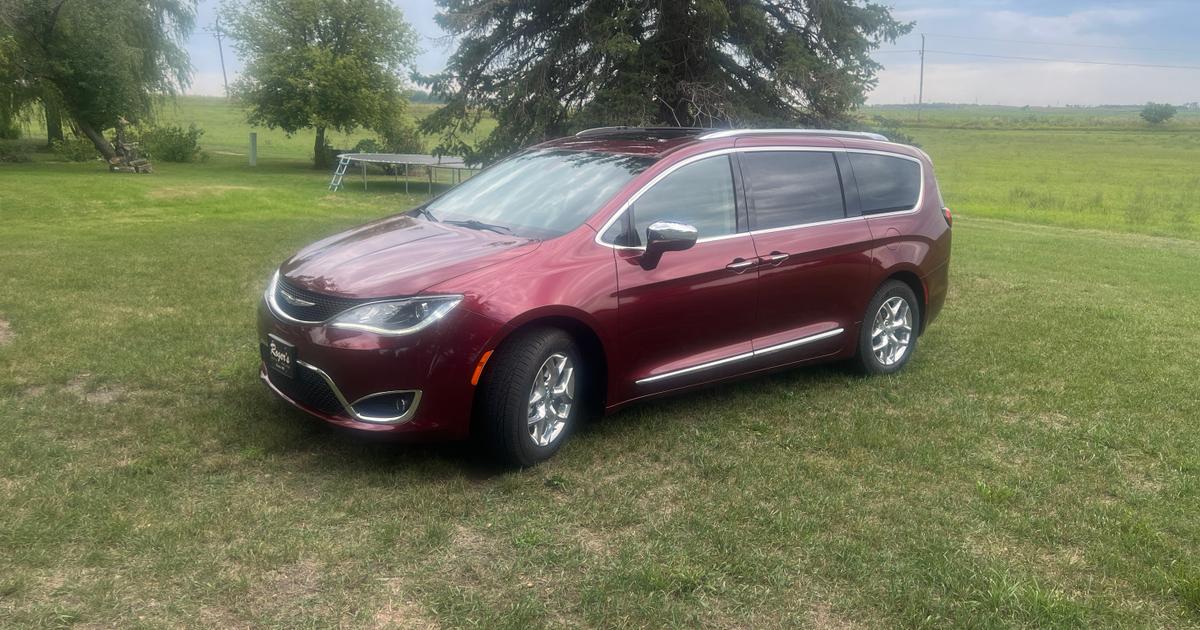 Chrysler Pacifica 2017 rental in Flandreau, SD by Steven P. Turo