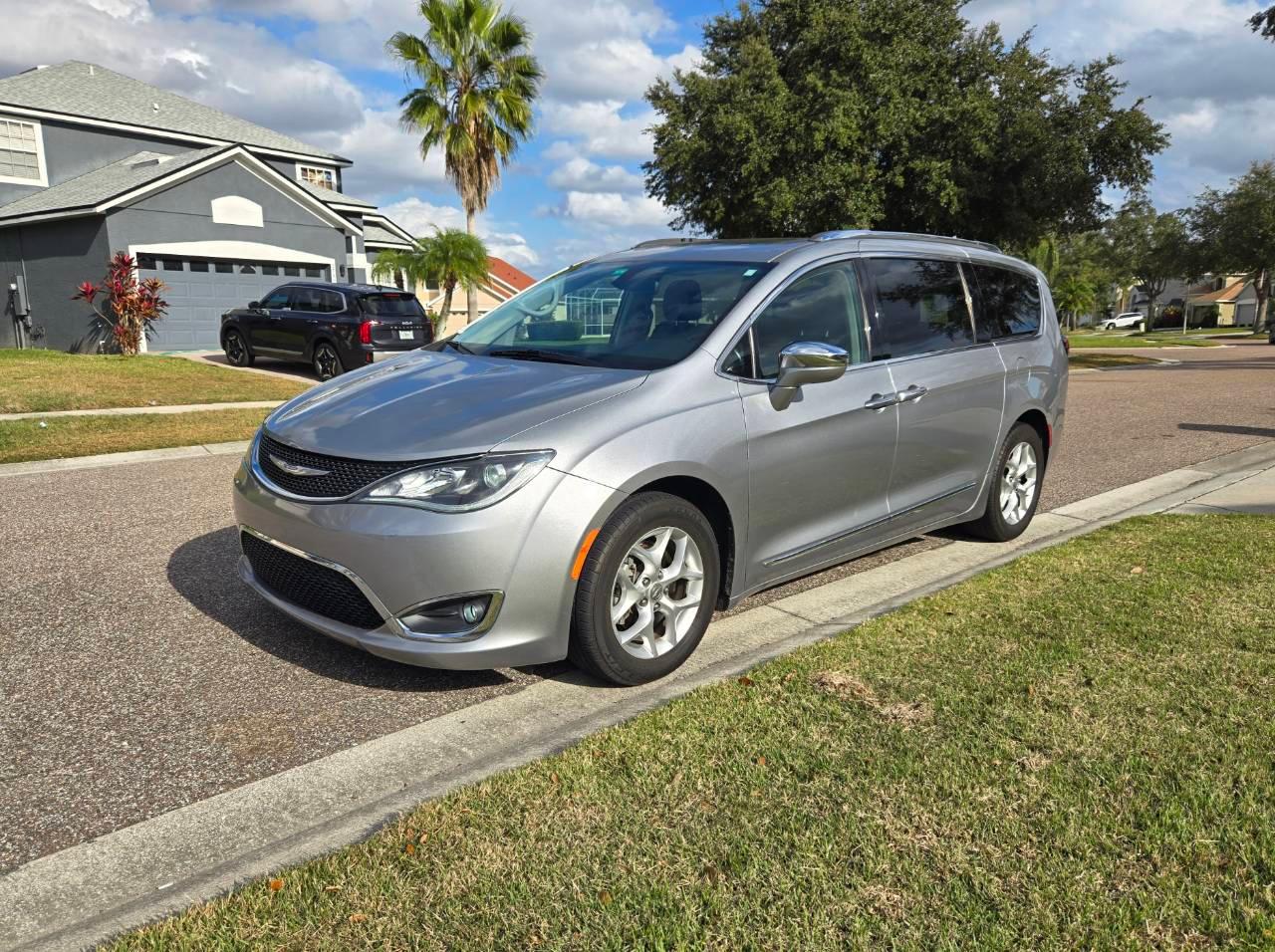 Chrysler Pacifica 2020 in 