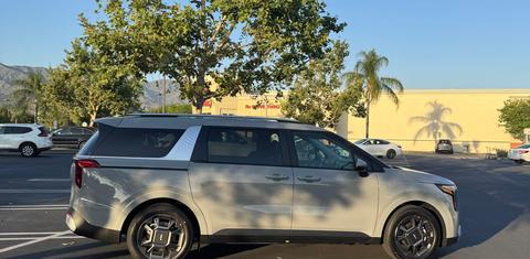 Kia Carnival Hybrid 2026