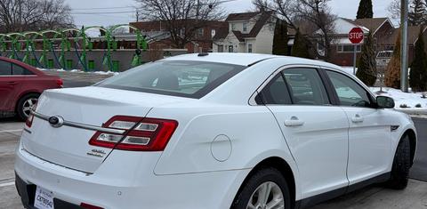 Ford Taurus 2016