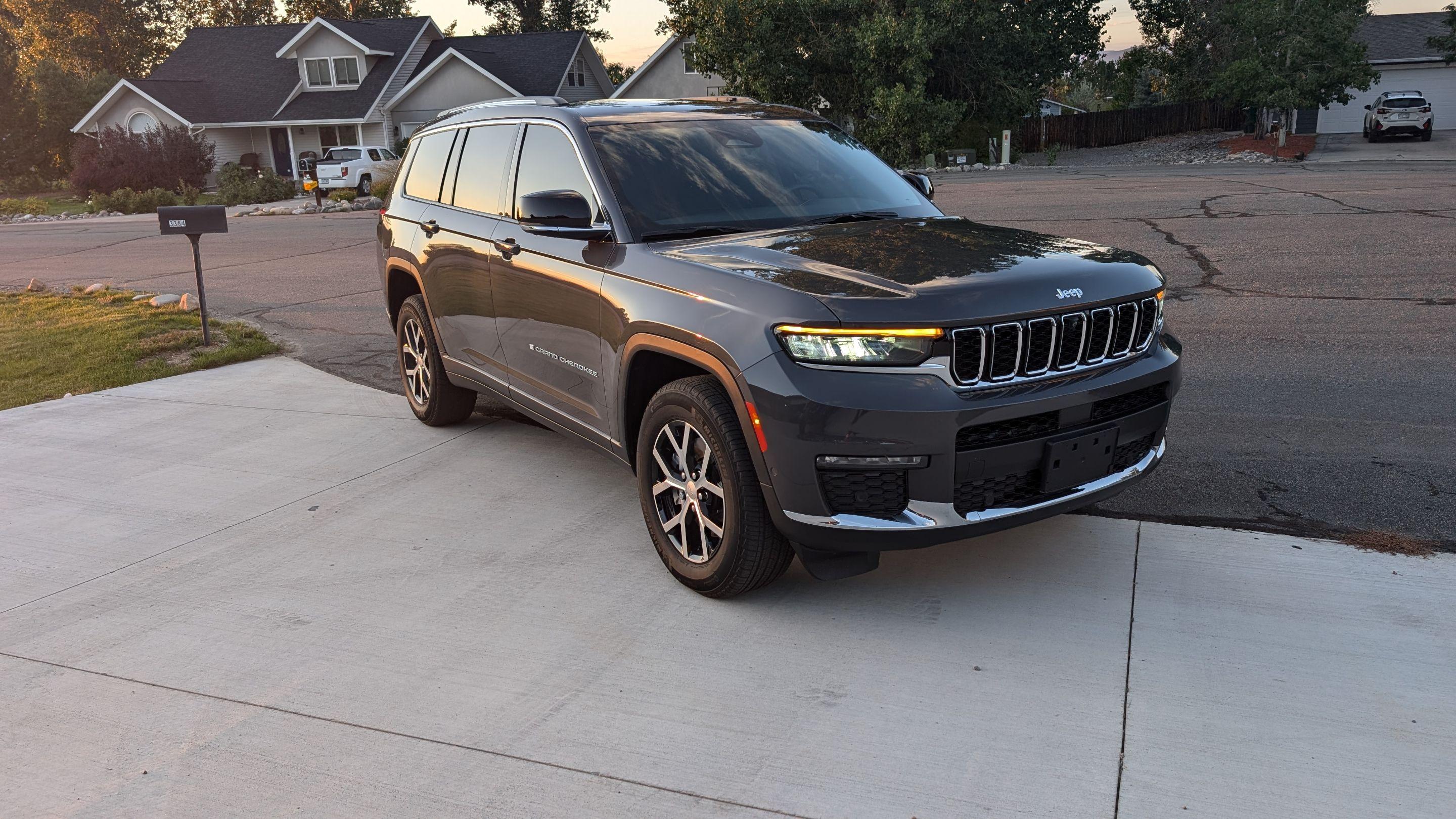 Jeep Grand Cherokee L 2023 in Montrose, CO