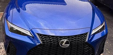 Lexus IS 2025