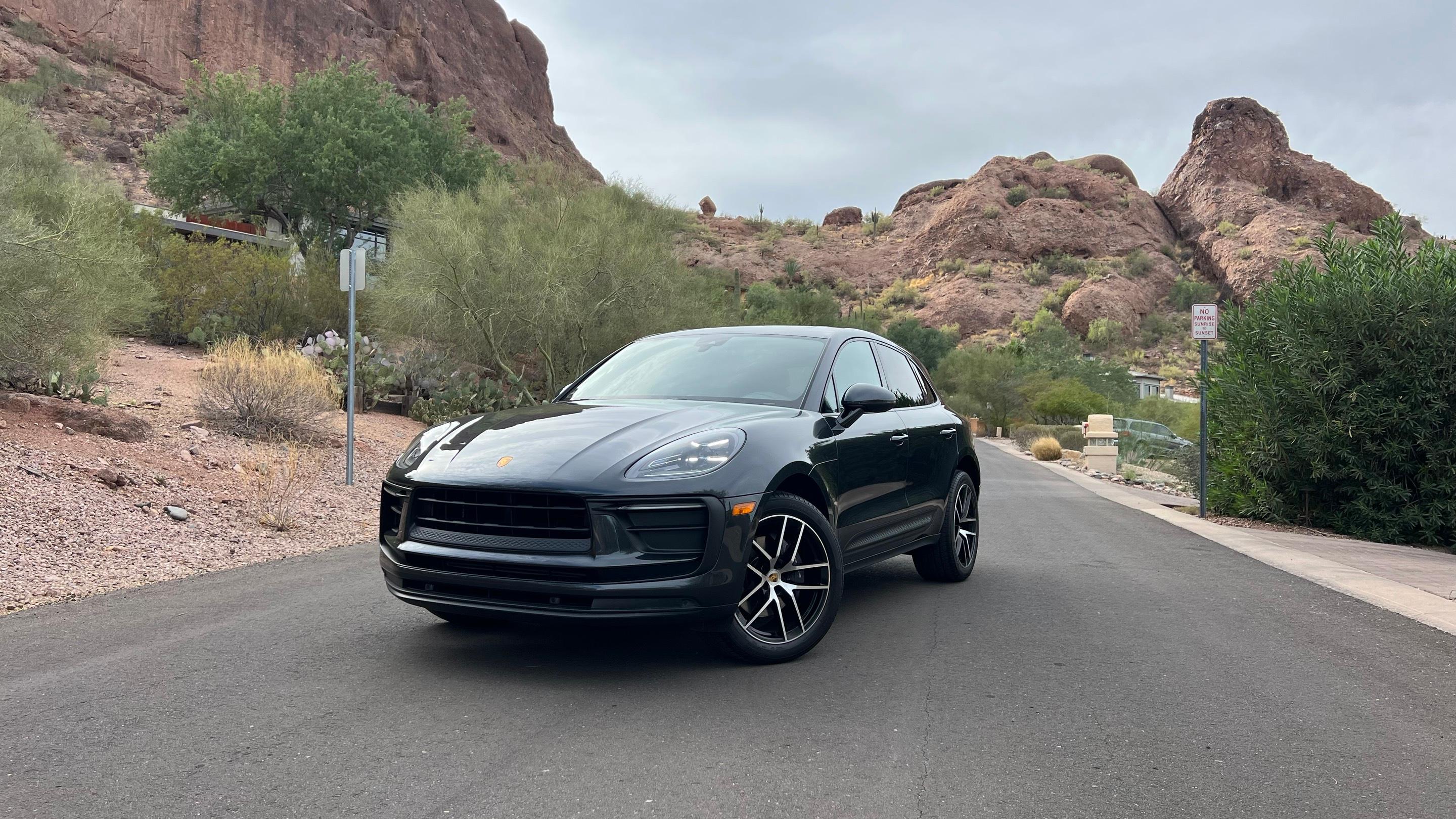 Porsche Macan 2022 in Phoenix, AZ