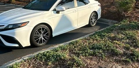 Toyota Camry 2021