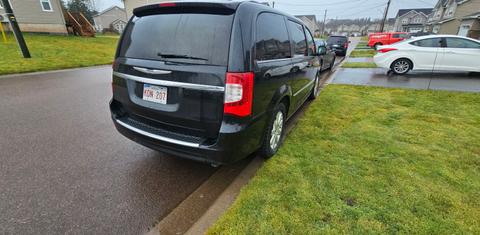 Chrysler Town & Country 2013
