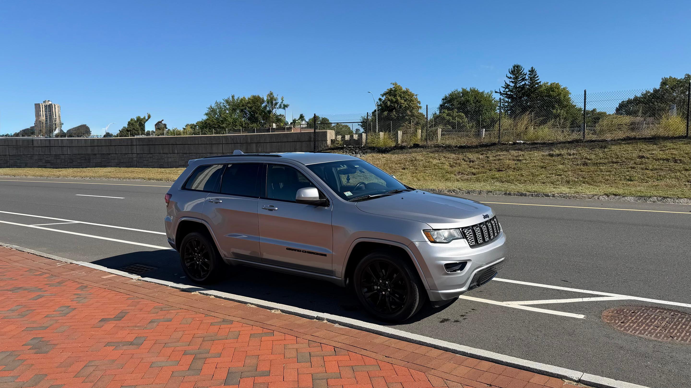 Jeep Grand Cherokee 2017 in Springfield, MA