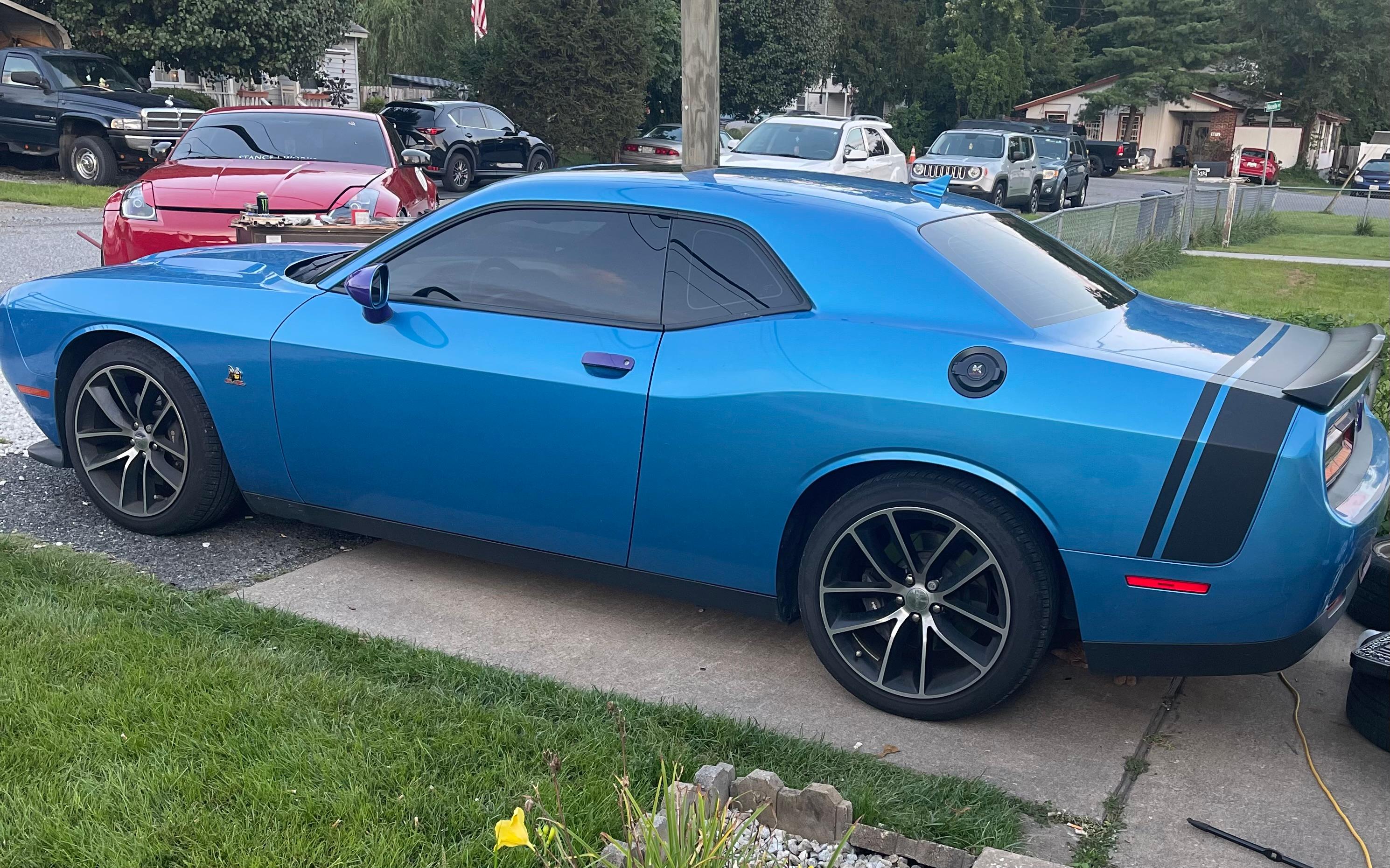 Dodge Challenger 2016 in 