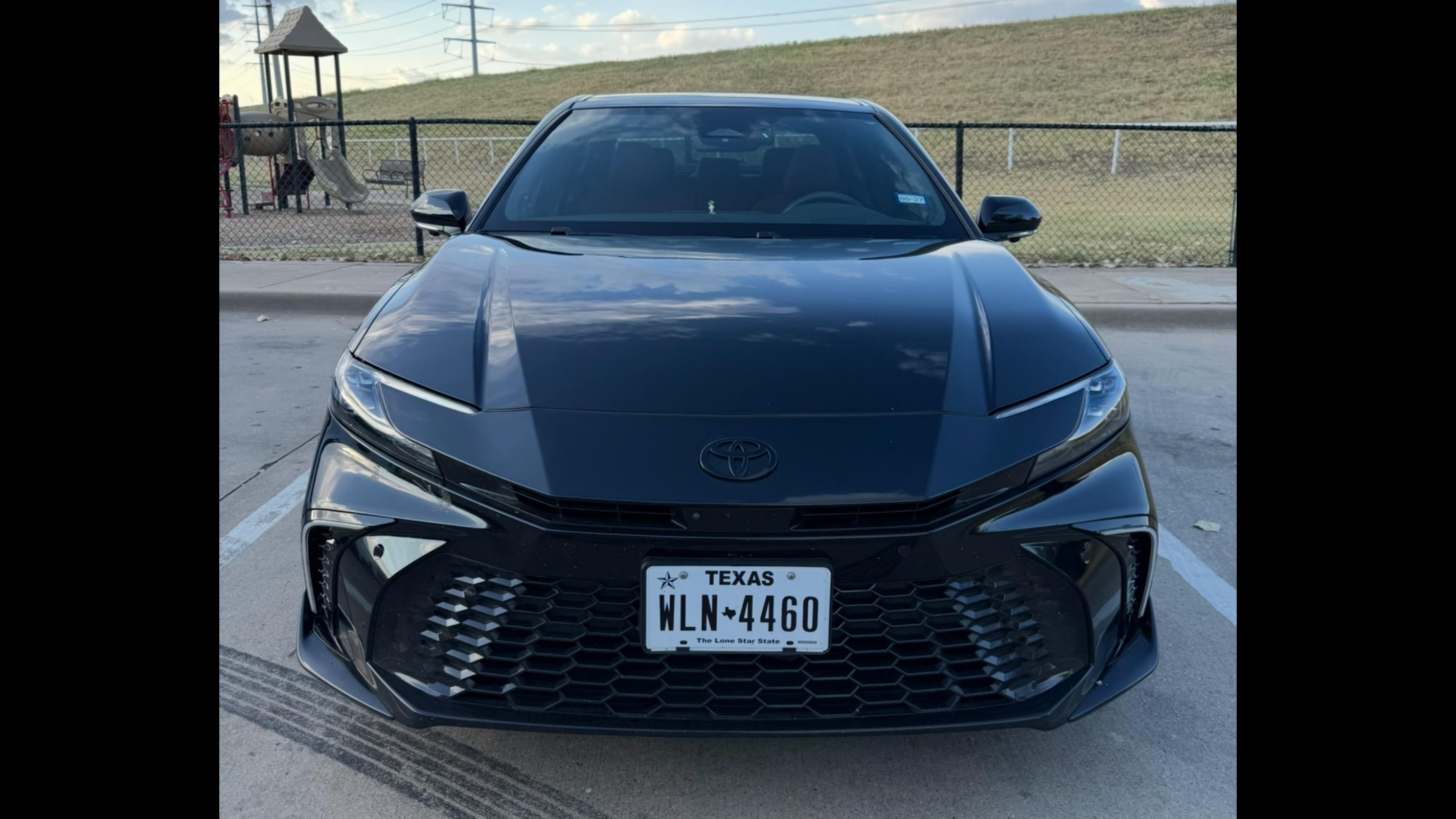 Toyota Camry Hybrid 2025 in Dallas, TX