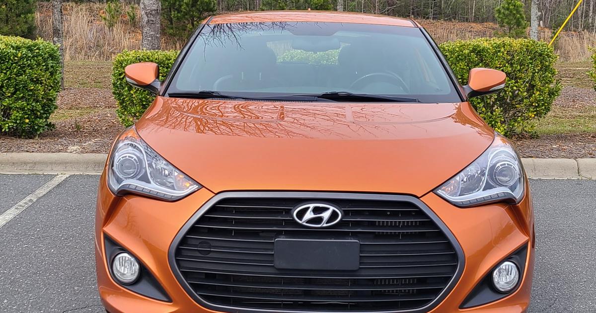 Hyundai Veloster 2016 rental in Charlotte, NC by Robert A. Turo