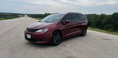 Chrysler Pacifica 2019