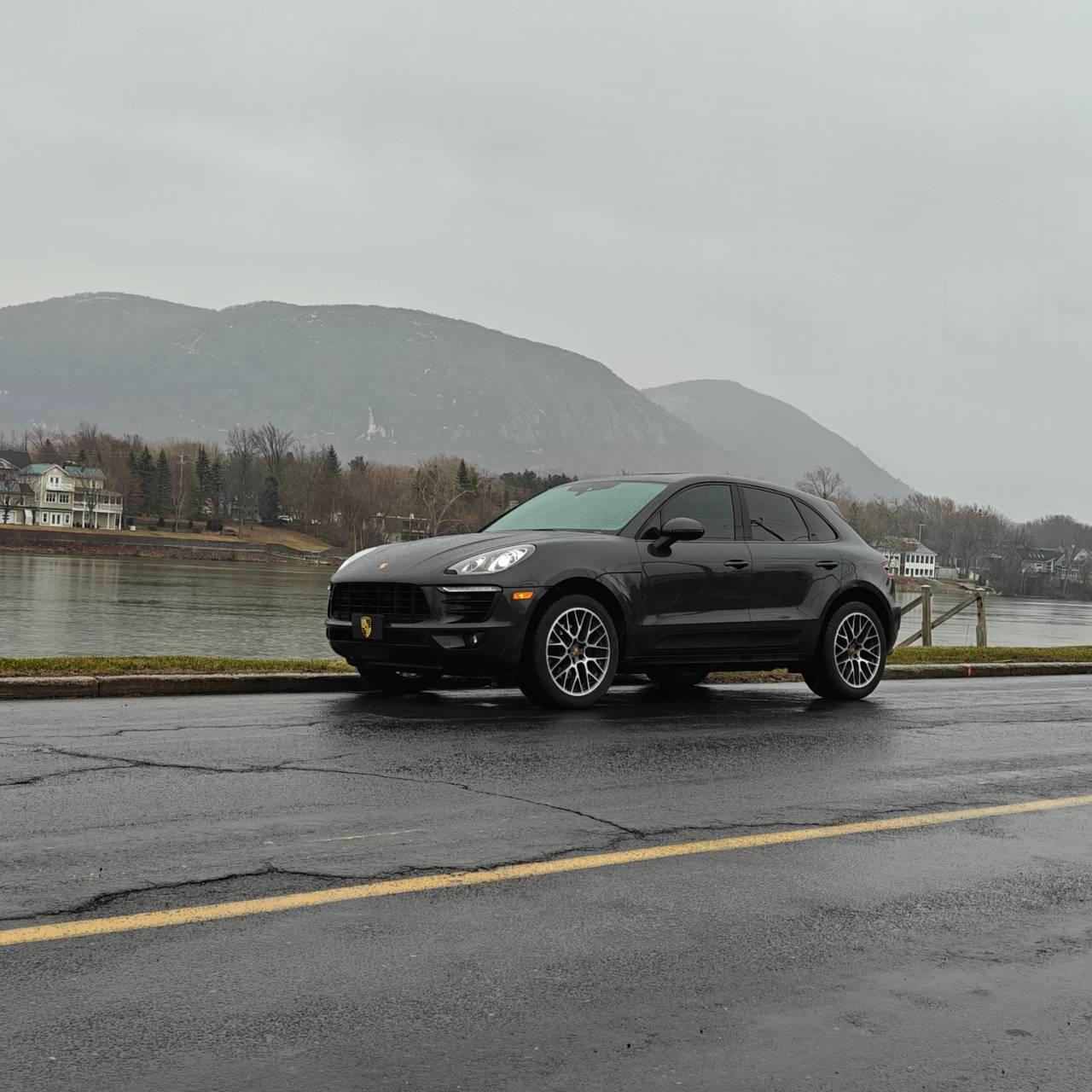 Porsche Macan 2018 à Montréal, QC