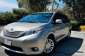 Toyota Sienna car