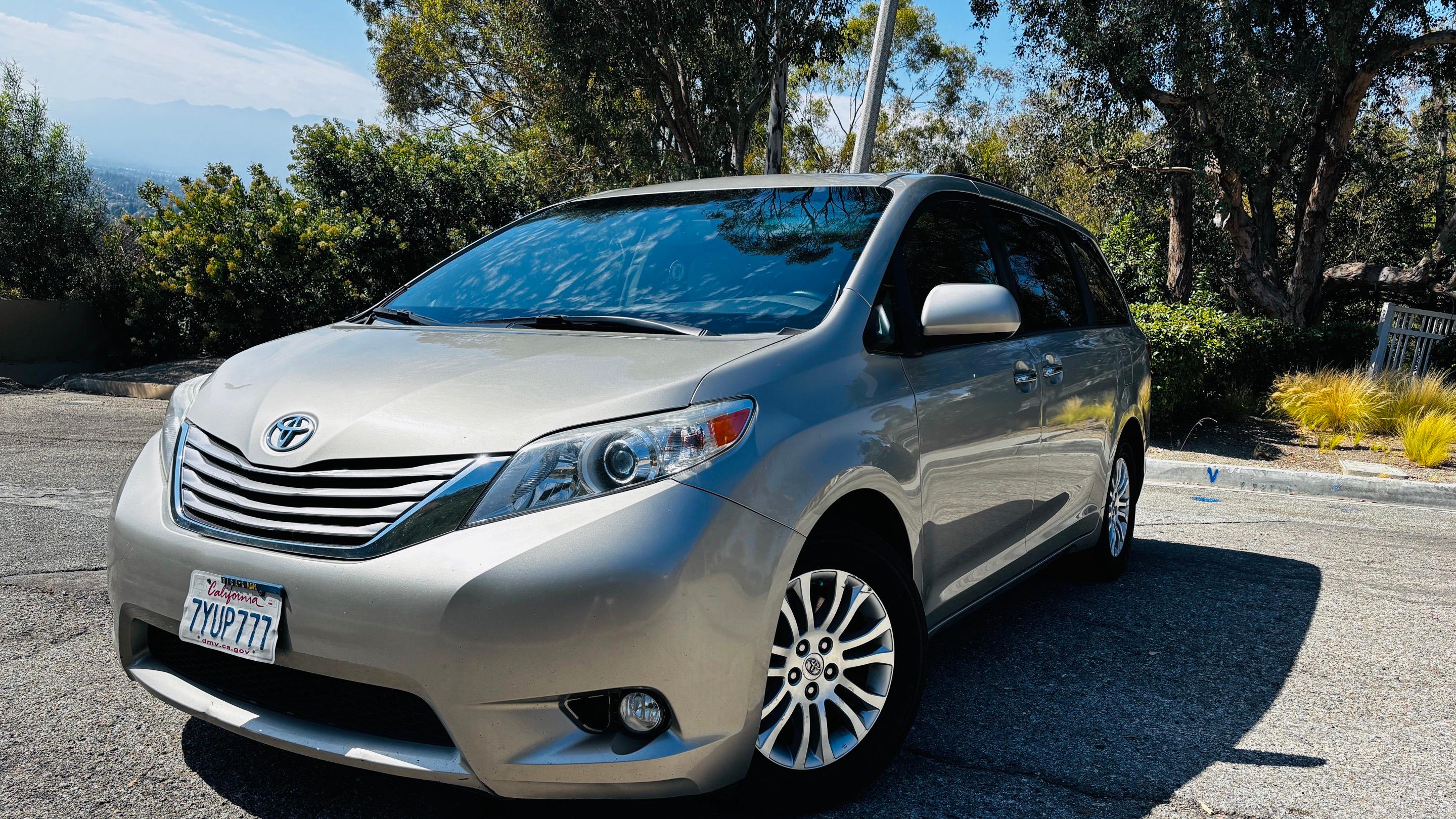 Toyota Sienna 2016 in 