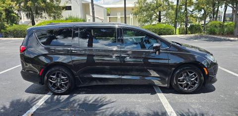 Chrysler Pacifica 2020