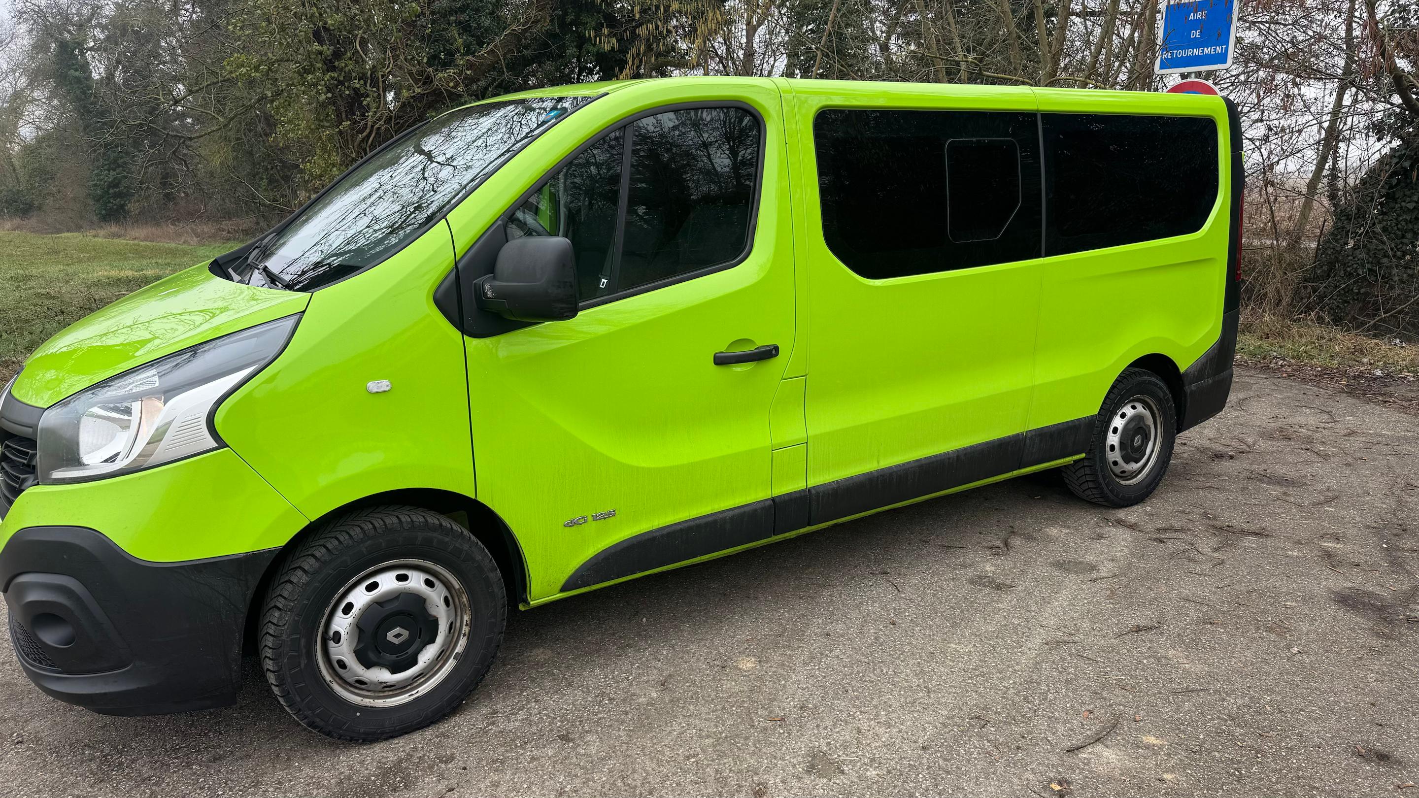 Renault TRAFIC III 2015 à Baldersheim