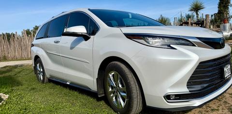 Toyota Sienna 2026