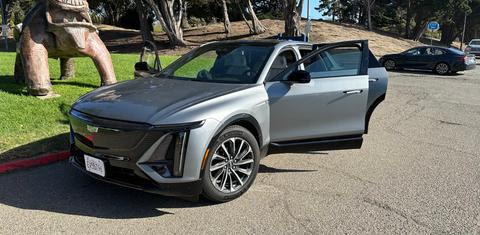 Cadillac LYRIQ 2027