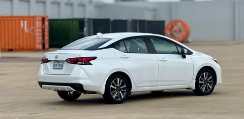 Nissan Versa 2025
