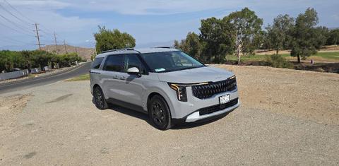 Kia Carnival Hybrid 2026