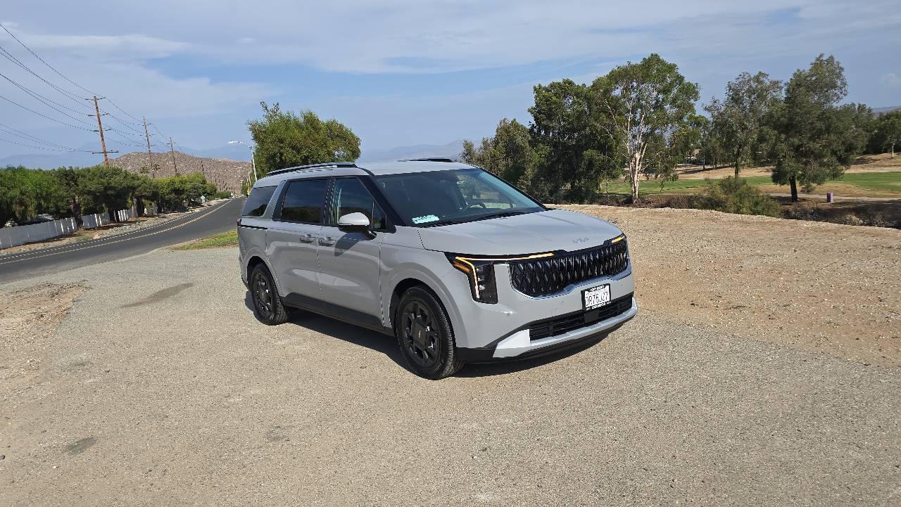 Kia Carnival Hybrid 2026 in Palm Springs, CA