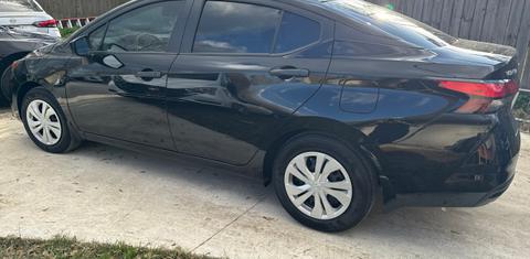 Nissan Versa 2024