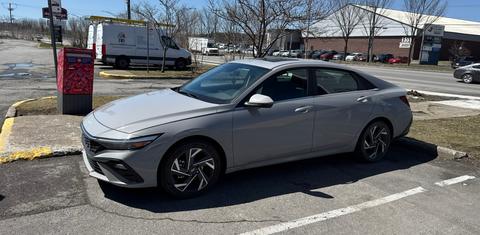 Hyundai Elantra Hybrid 2026