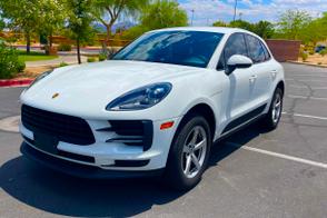 Porsche Macan car