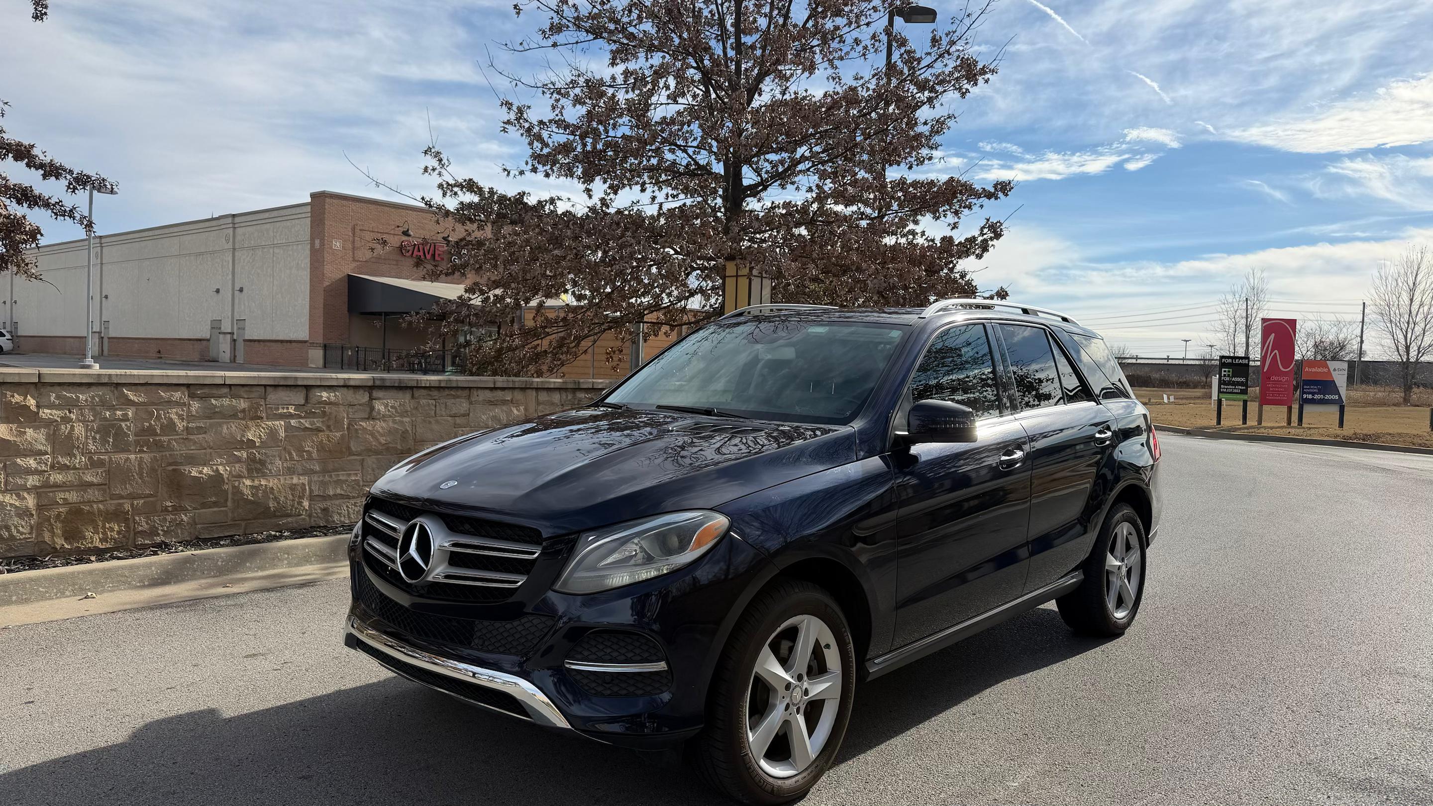 Mercedes-Benz GLE-Class 2016 in 