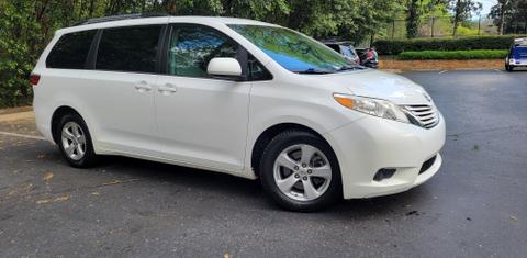 Toyota Sienna 2016
