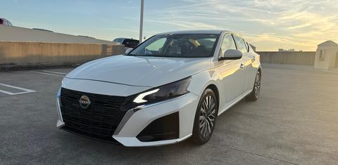 Nissan Altima 2023