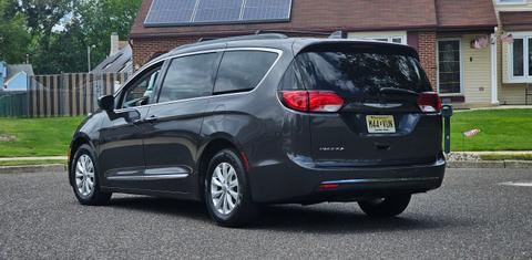 Chrysler Pacifica 2017